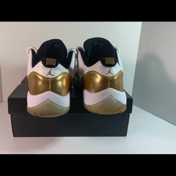 AIR JORDAN 11 LOW “CEREMONY” - Picture 5 of 7